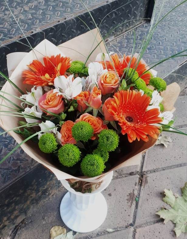 Букет цветов из: Герберы, Хризантемы, Альстромерии и Розы в Киреевске