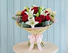 Букет цветов из:  Лилии и Розы #REPLACE_PRED# Киреевске