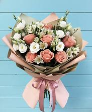 Букет цветов из:  Розы, Альстромерии и Лизиантусы в Киреевске