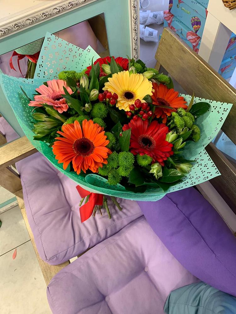 Букет цветов из: Герберы, Хризантемы и Альстромерии в Киреевске