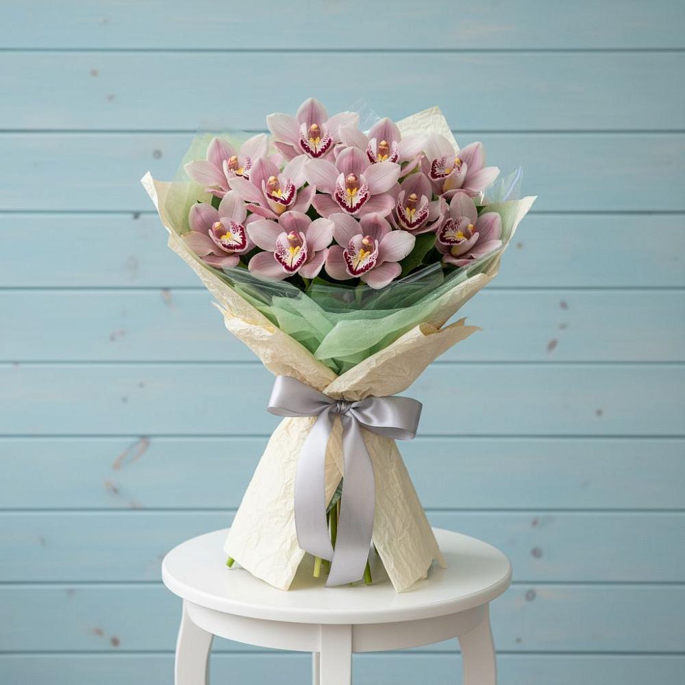 Букет цветов из: Орхидеи и Розы в Киреевске