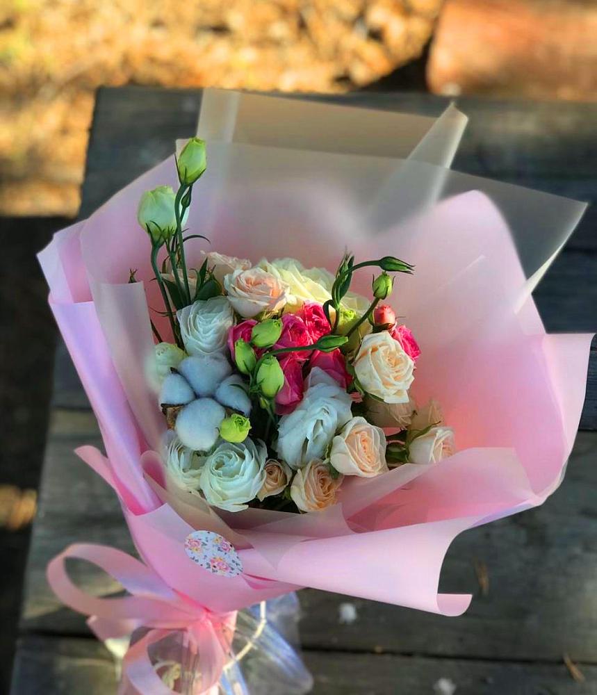 Букет цветов из: Розы и Лизиантусы в Киреевске