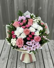 Букет цветов из:  Альстромерии, Гвоздики, Розы и Хризантемы в Киреевске