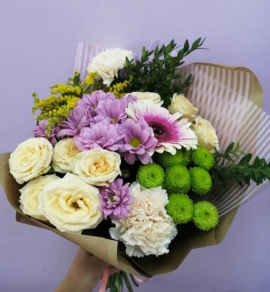 Букет цветов из: Хризантемы, Розы, Гвоздики и Герберы в Киреевске