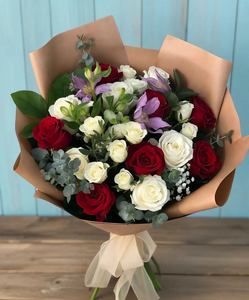 Букет цветов из: Розы и Альстромерии в Киреевске